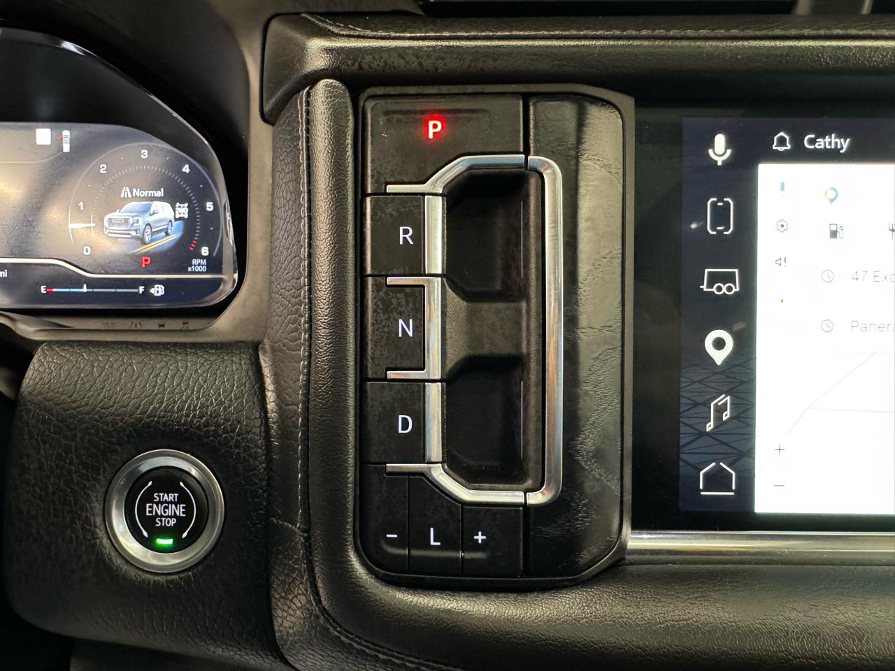 GMC Yukon XL 4WD 4dr Denali 2022