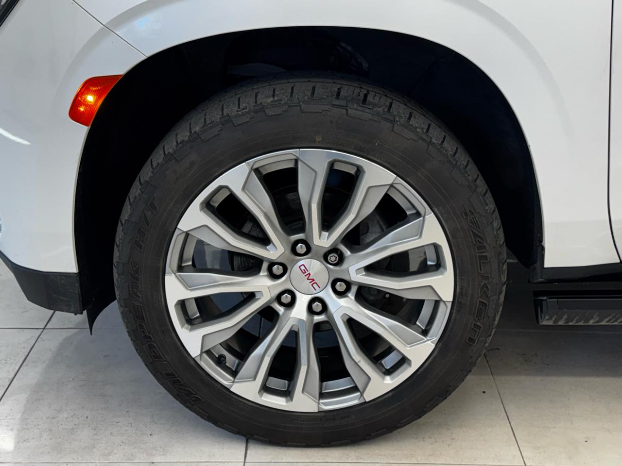 GMC Yukon XL 4WD 4dr Denali 2022