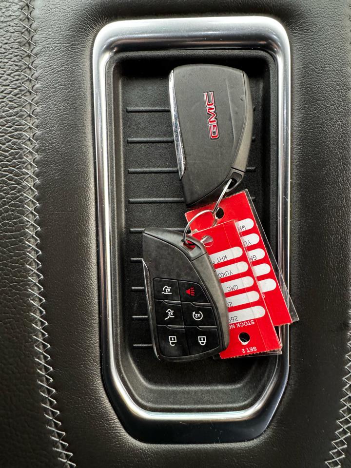 GMC Yukon XL 4WD 4dr Denali 2022