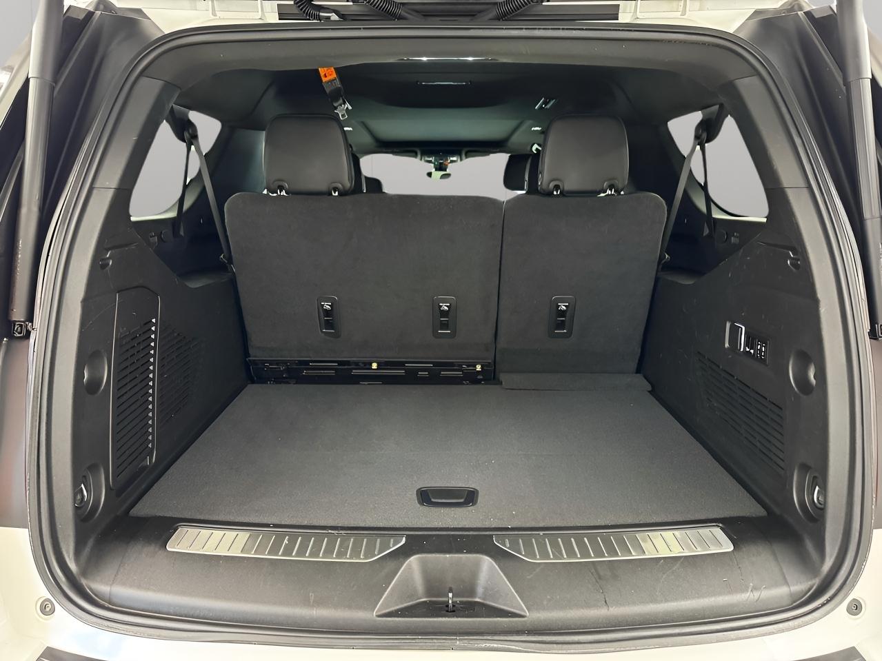 GMC Yukon XL 4WD 4dr Denali 2022