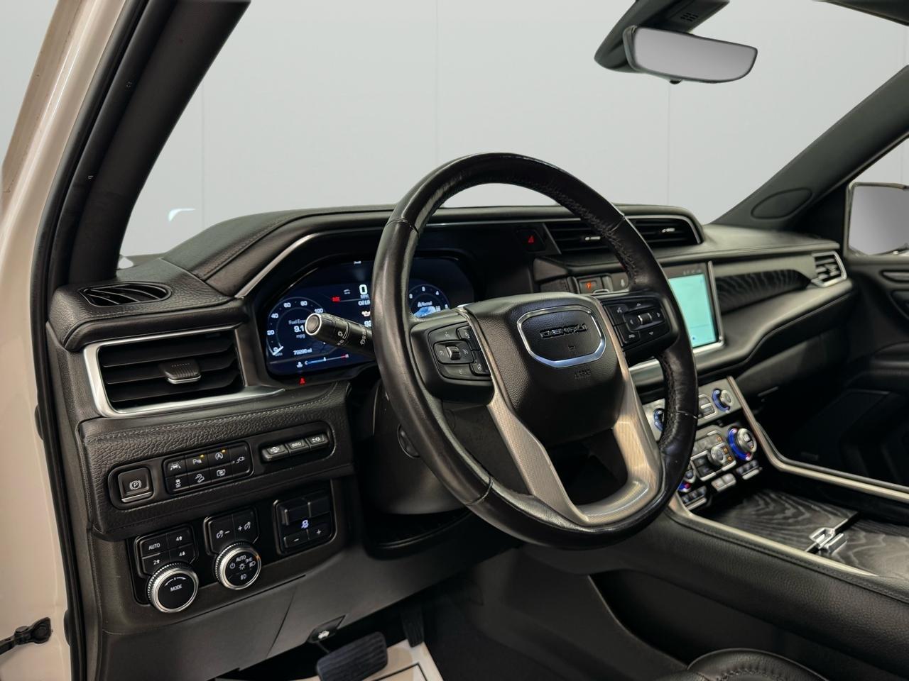 GMC Yukon XL 4WD 4dr Denali 2022