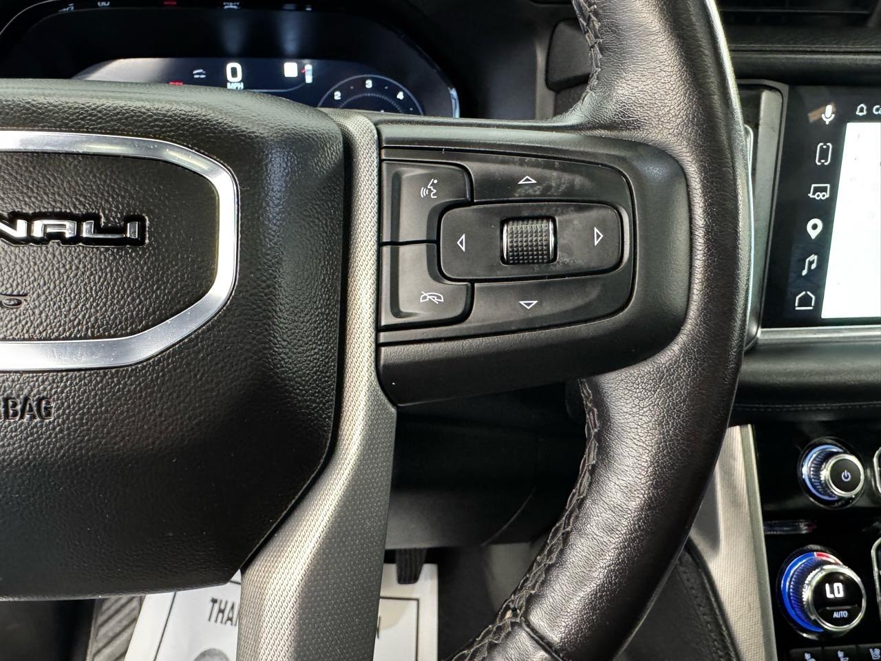 GMC Yukon XL 4WD 4dr Denali 2022