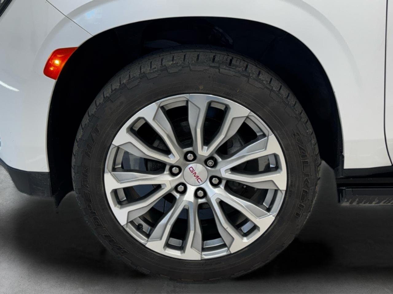 GMC Yukon XL 4WD 4dr Denali 2022