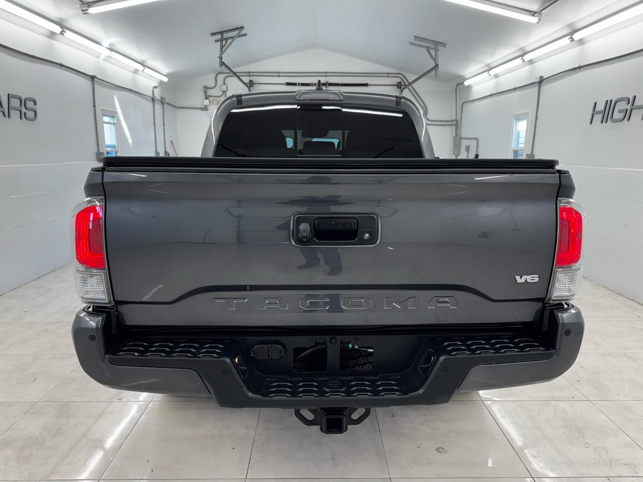 Toyota Tacoma 4WD TRD Off Road Double Cab 5' Bed V6 MT (Natl) 2021