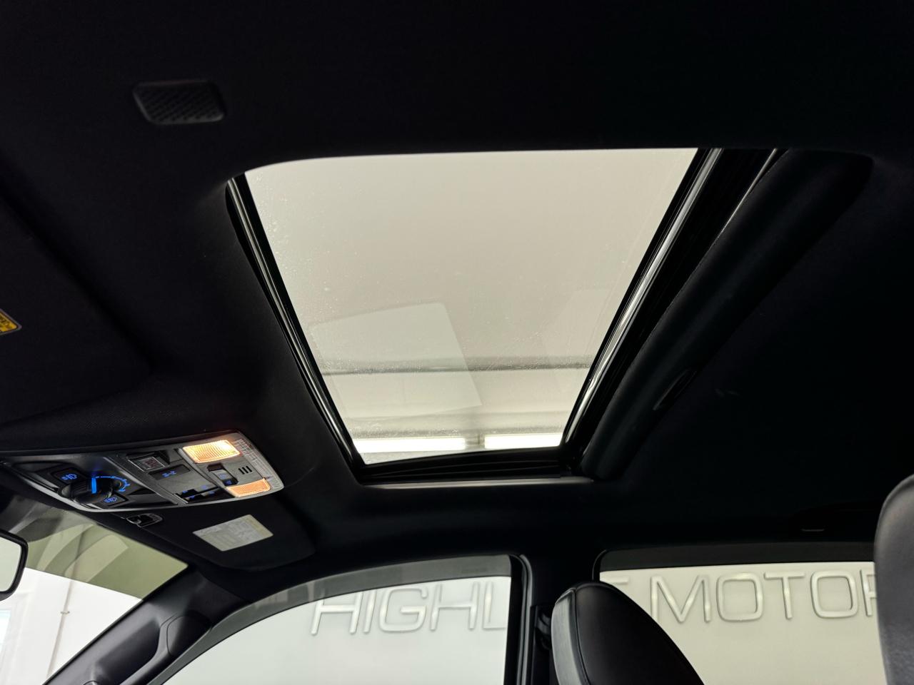 Toyota Tacoma 4WD TRD Off Road Double Cab 5' Bed V6 MT (Natl) 2021