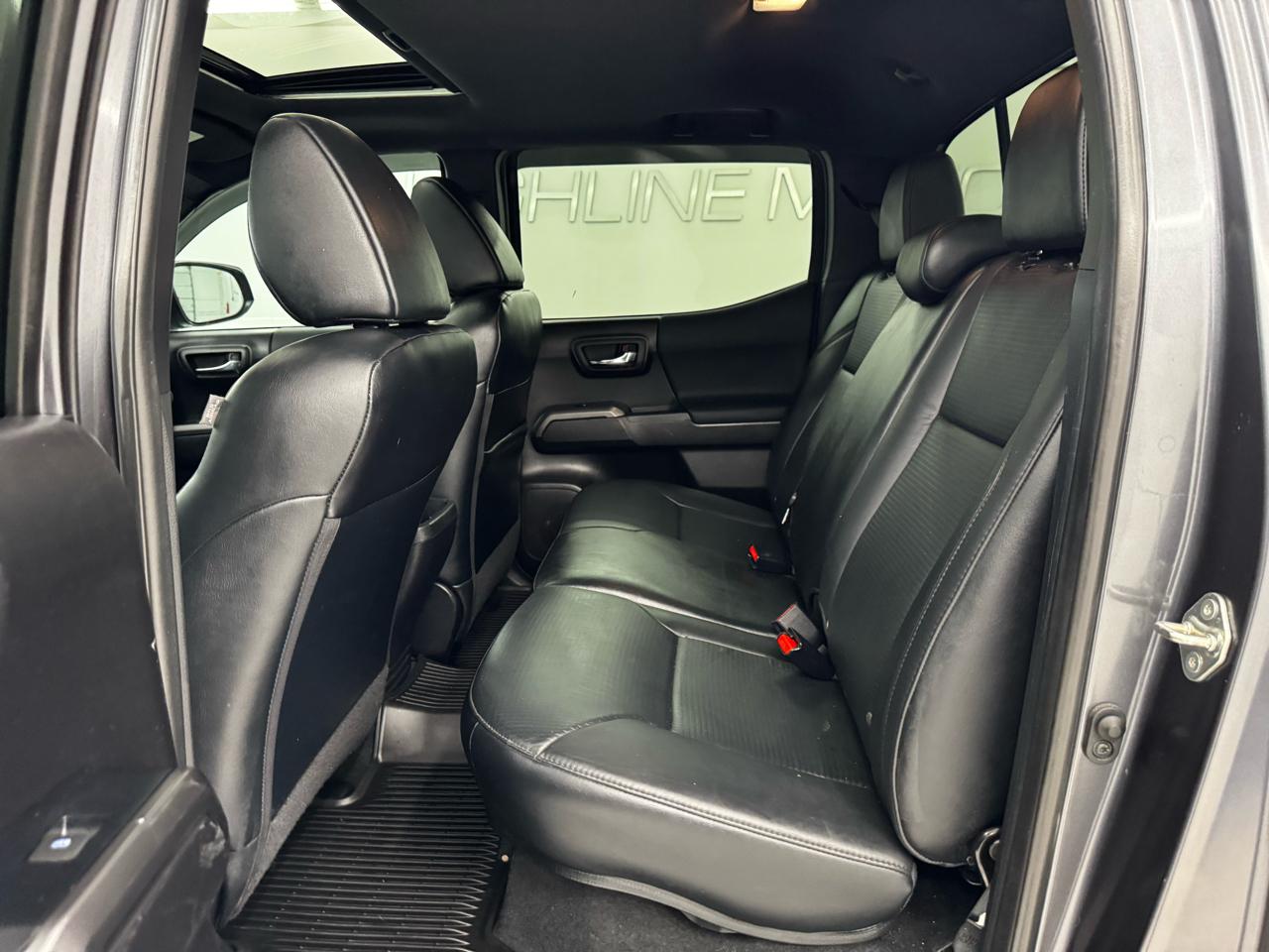 Toyota Tacoma 4WD TRD Off Road Double Cab 5' Bed V6 MT (Natl) 2021