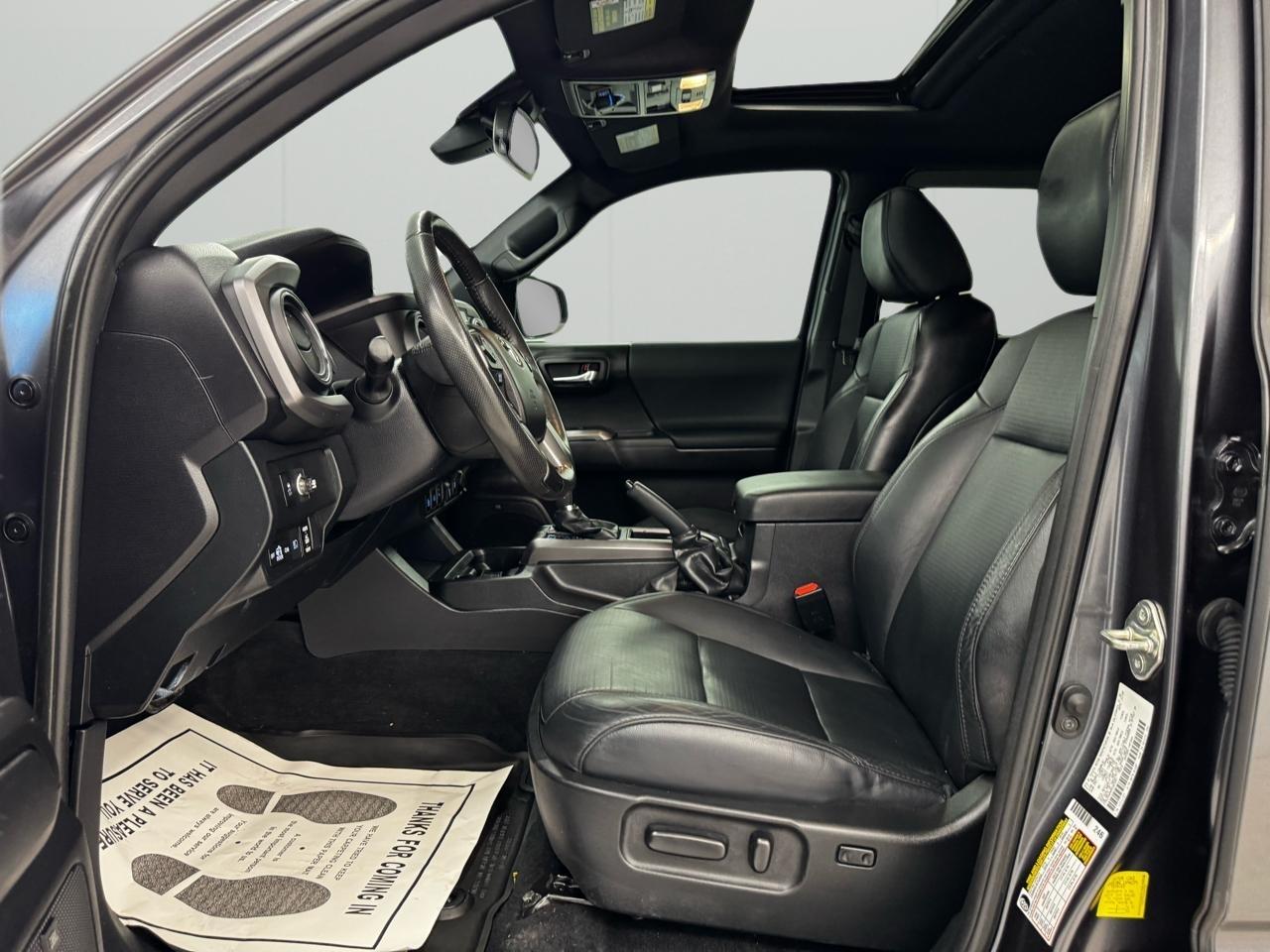 Toyota Tacoma 4WD TRD Off Road Double Cab 5' Bed V6 MT (Natl) 2021