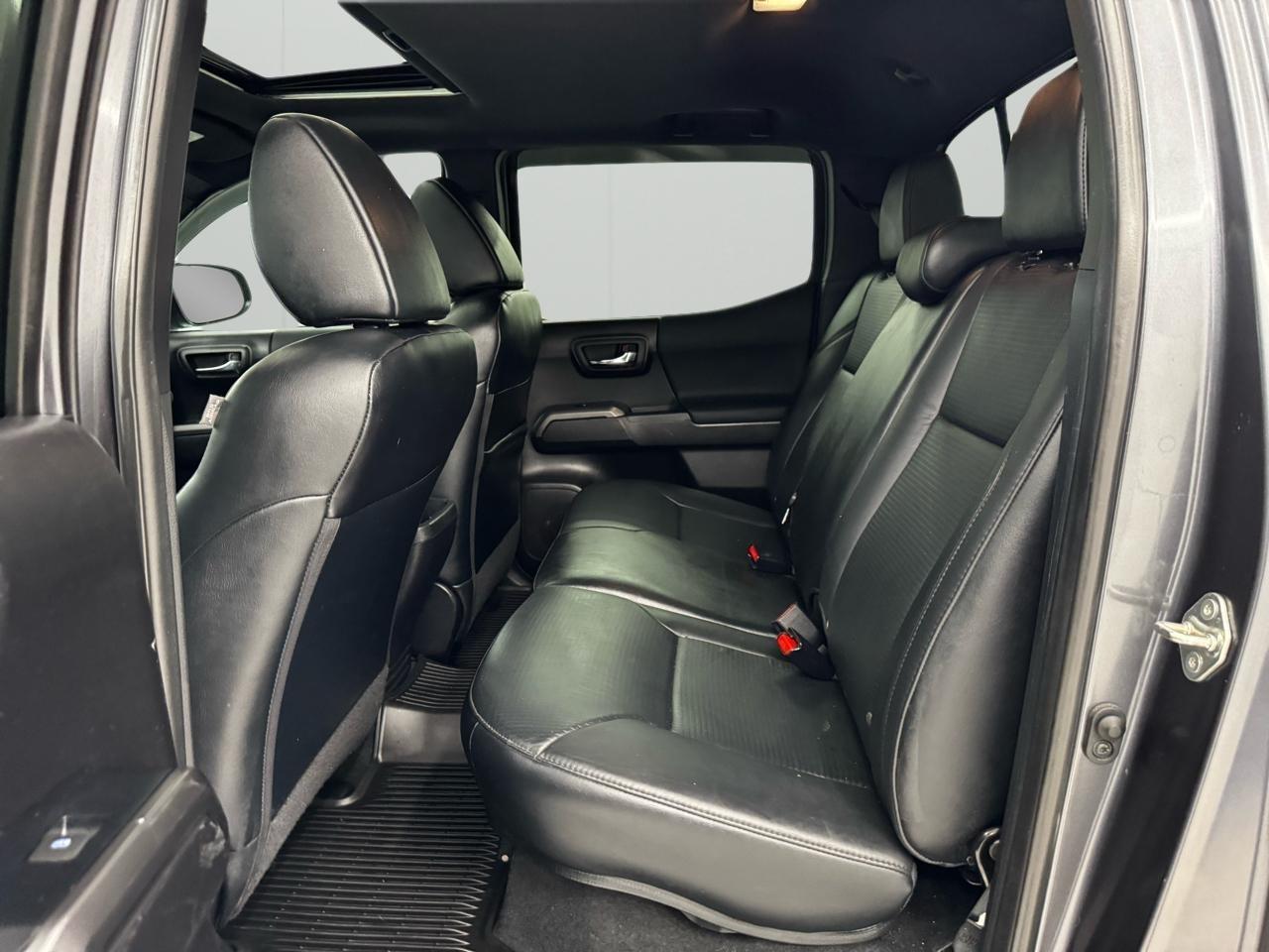 Toyota Tacoma 4WD TRD Off Road Double Cab 5' Bed V6 MT (Natl) 2021