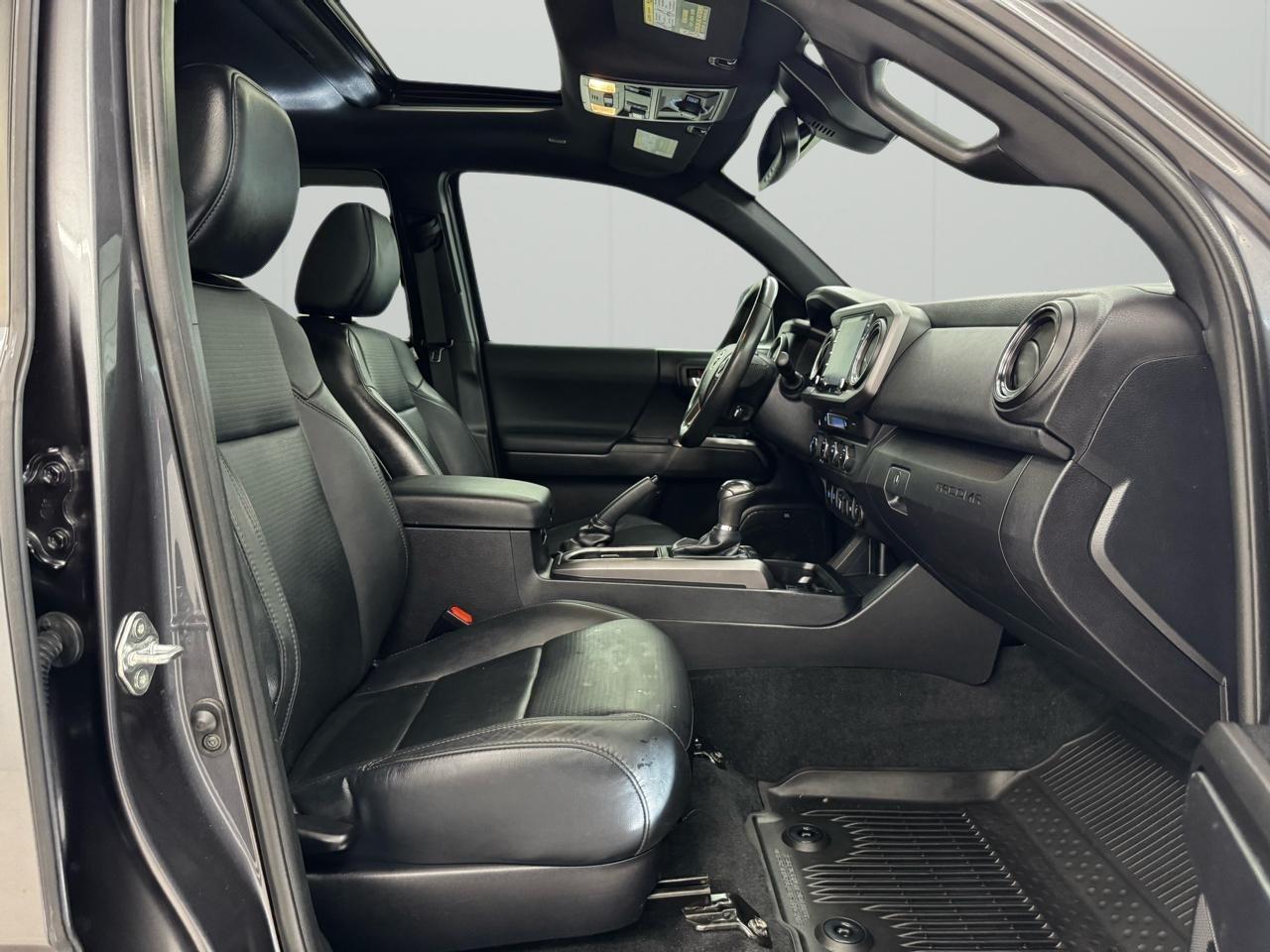 Toyota Tacoma 4WD TRD Off Road Double Cab 5' Bed V6 MT (Natl) 2021