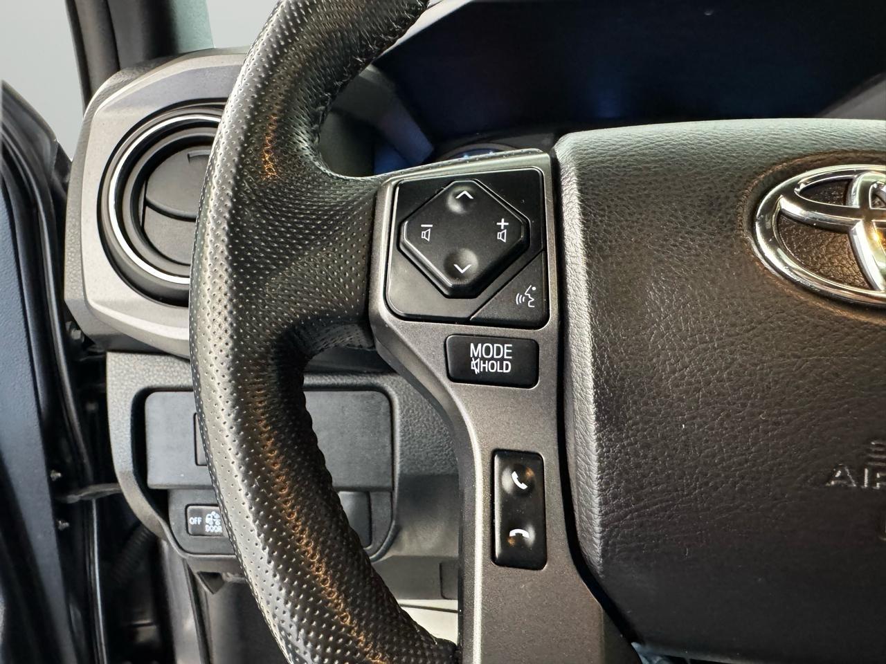 Toyota Tacoma 4WD TRD Off Road Double Cab 5' Bed V6 MT (Natl) 2021