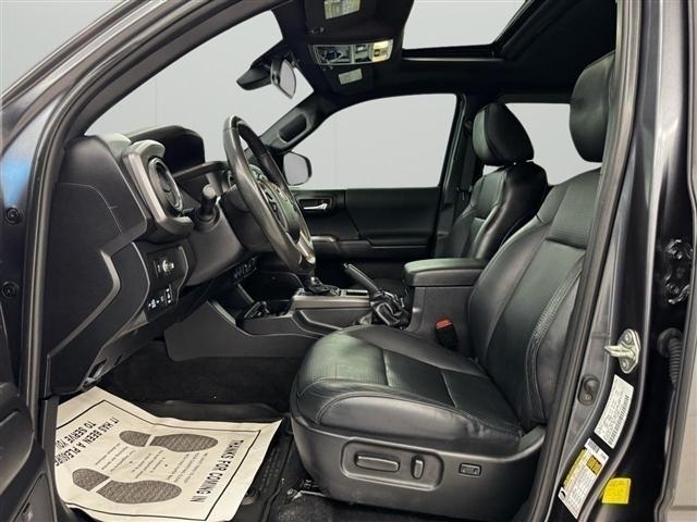 Toyota Tacoma 4WD TRD Off Road Double Cab 5' Bed V6 MT (Natl) 2021