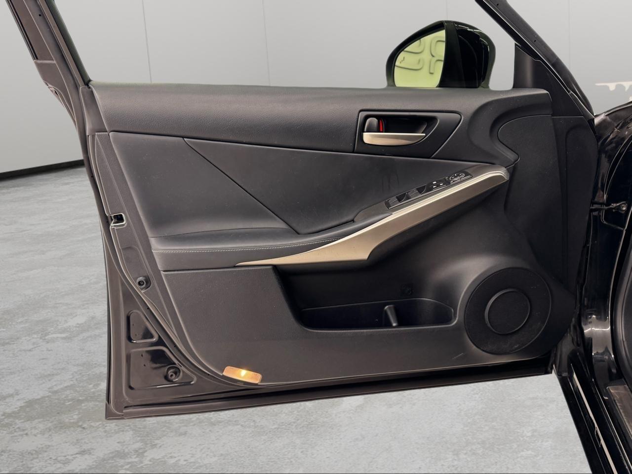 Lexus IS IS Turbo F Sport RWD 2017