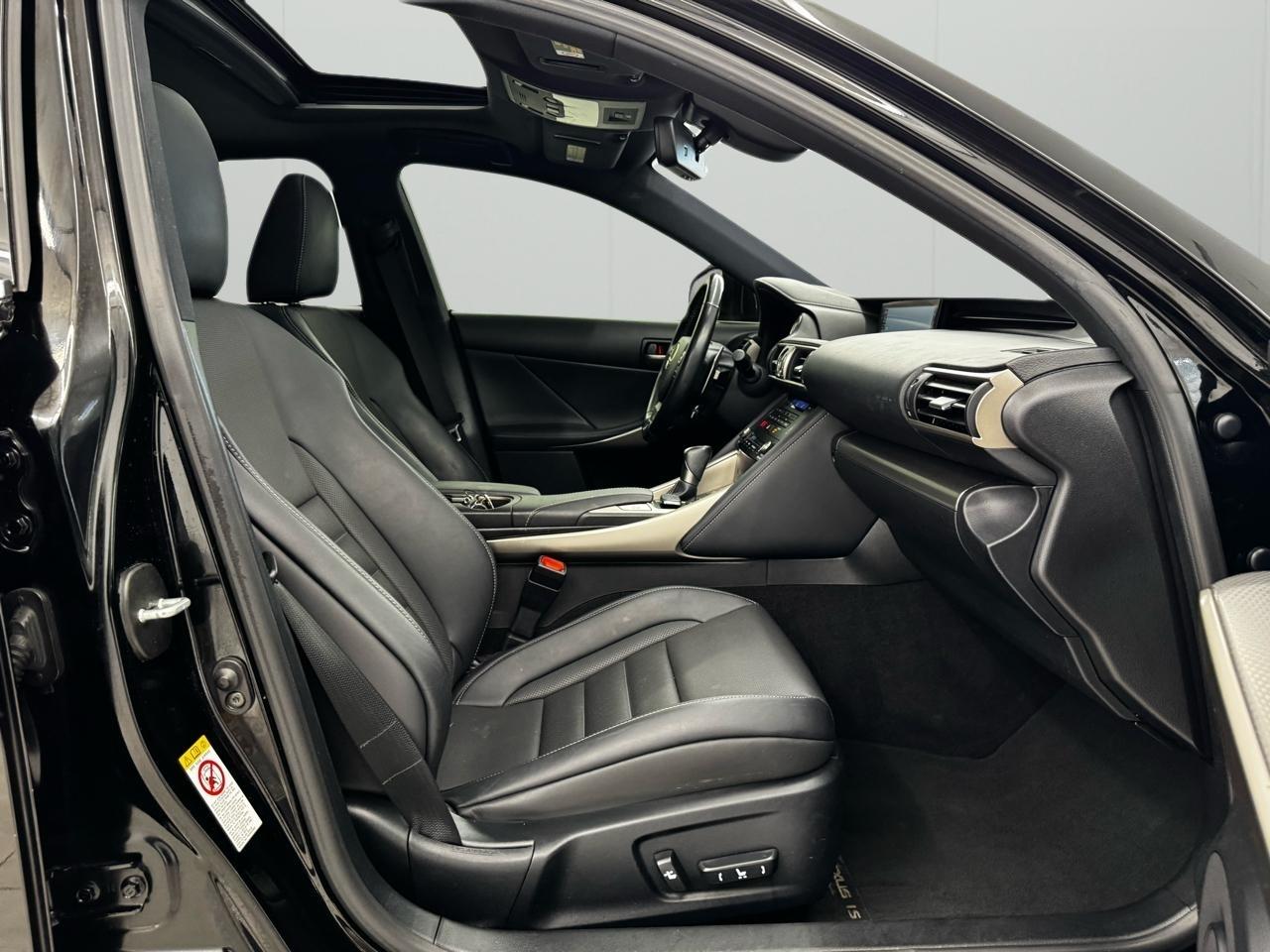 Lexus IS IS Turbo F Sport RWD 2017