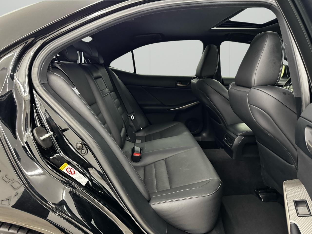 Lexus IS IS Turbo F Sport RWD 2017