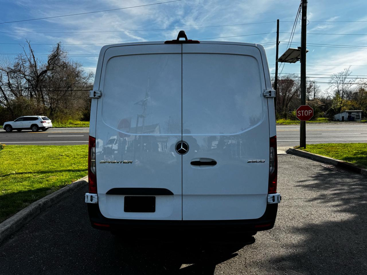 Mercedes-Benz Sprinter Cargo Van 2500 Standard Roof I4 Diesel 144" RWD 2025