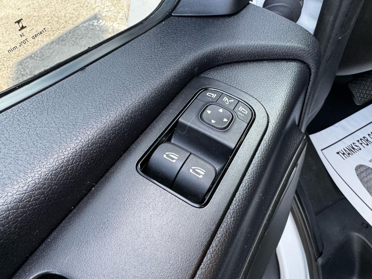 Mercedes-Benz Sprinter Cargo Van 2500 Standard Roof I4 Diesel 144" RWD 2025