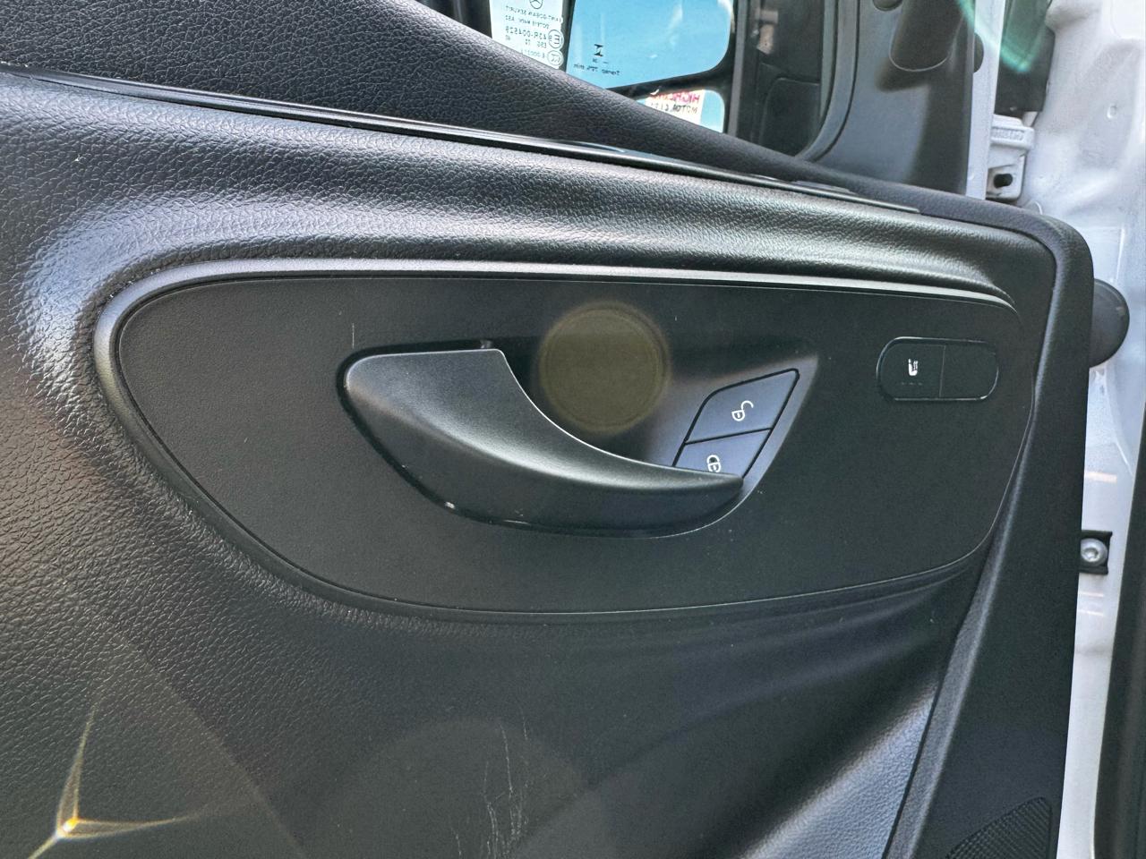 Mercedes-Benz Sprinter Cargo Van 2500 Standard Roof I4 Diesel 144" RWD 2025