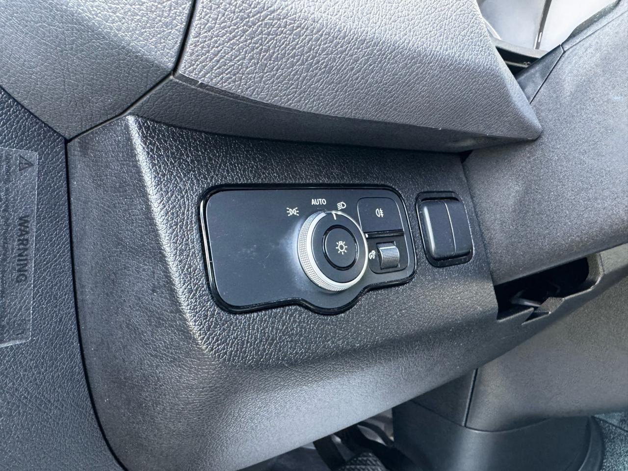 Mercedes-Benz Sprinter Cargo Van 2500 Standard Roof I4 Diesel 144" RWD 2025