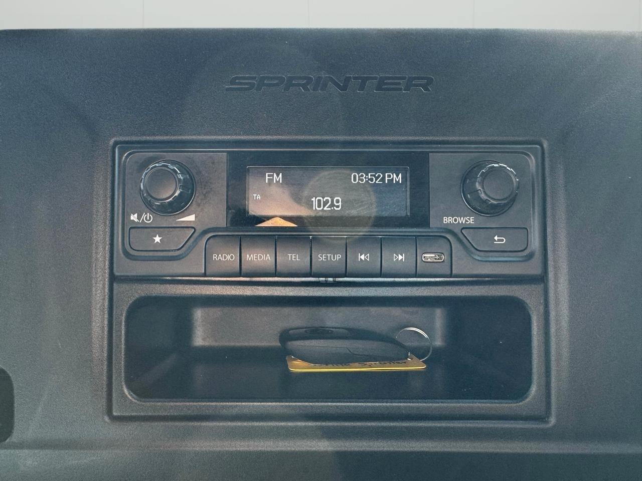 Mercedes-Benz Sprinter Cargo Van 2500 Standard Roof I4 Diesel 144" RWD 2025