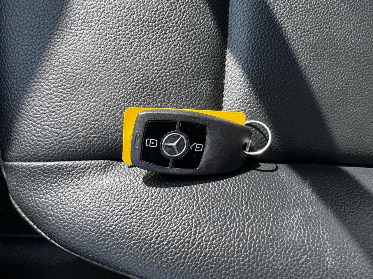 Mercedes-Benz Sprinter Cargo Van 2500 Standard Roof I4 Diesel 144" RWD 2025