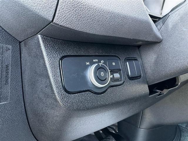 Mercedes-Benz Sprinter Cargo Van 2500 Standard Roof I4 Diesel 144" RWD 2025