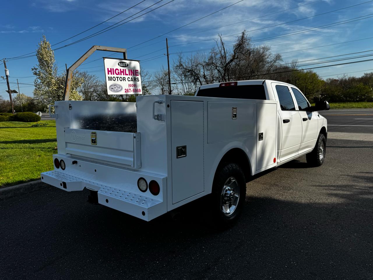 RAM 3500 Tradesman 4x2 Crew Cab 8' Box 2018