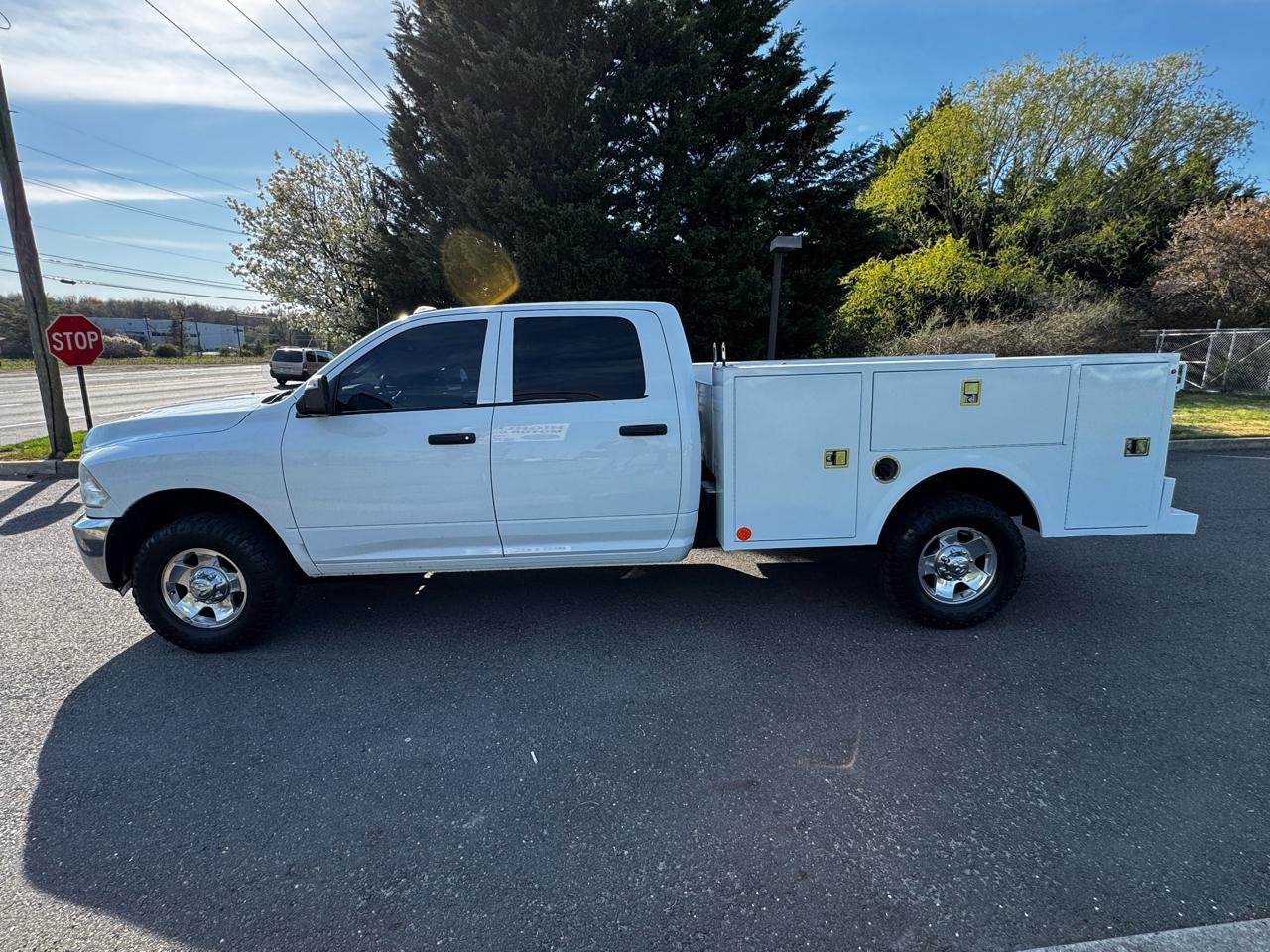 RAM 3500 Tradesman 4x2 Crew Cab 8' Box 2018