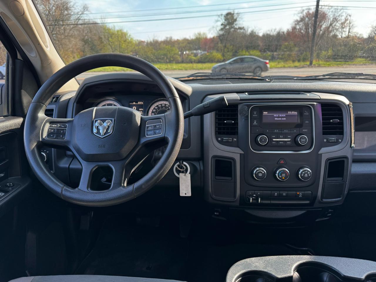 RAM 3500 Tradesman 4x2 Crew Cab 8' Box 2018