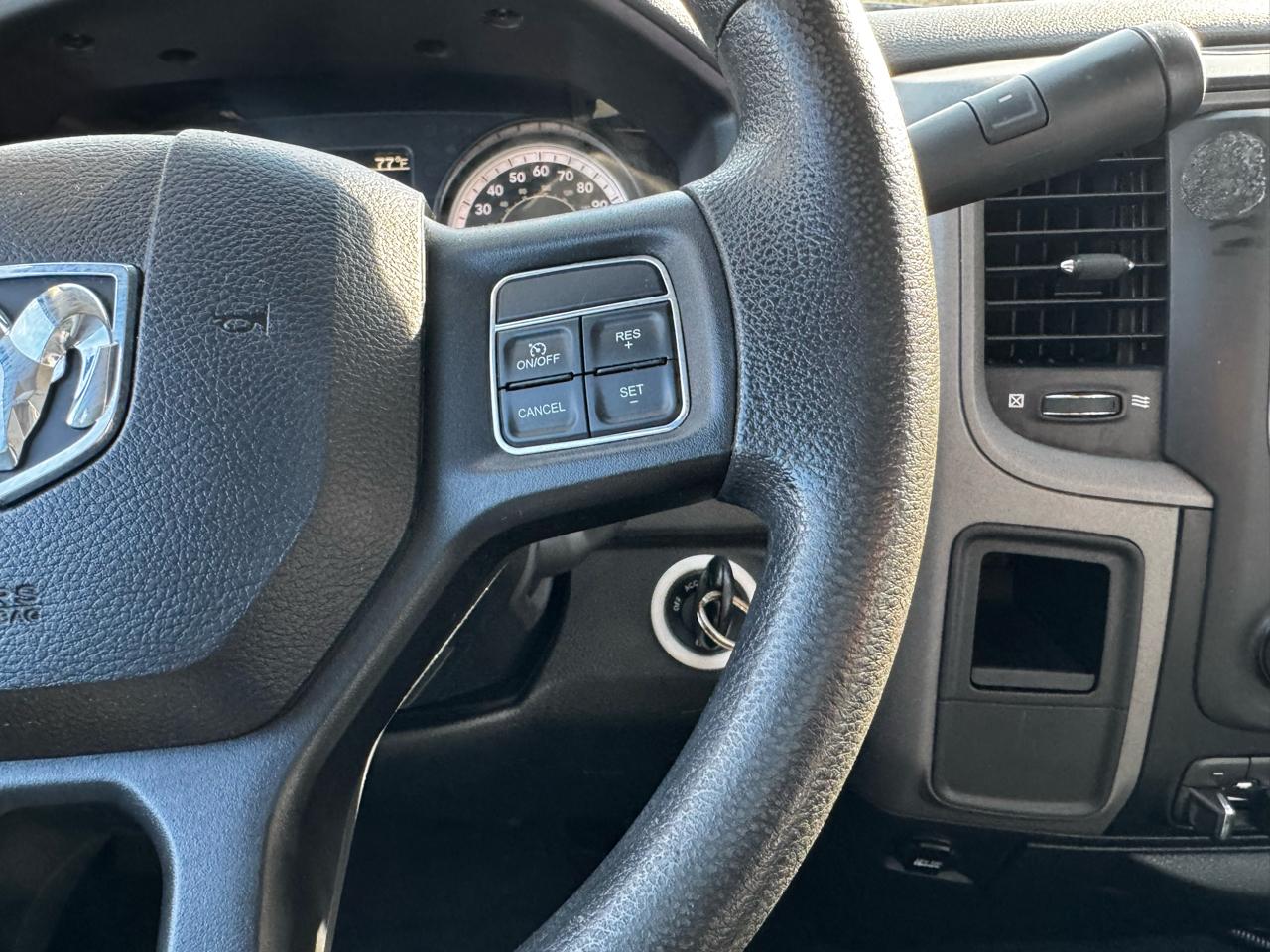 RAM 3500 Tradesman 4x2 Crew Cab 8' Box 2018