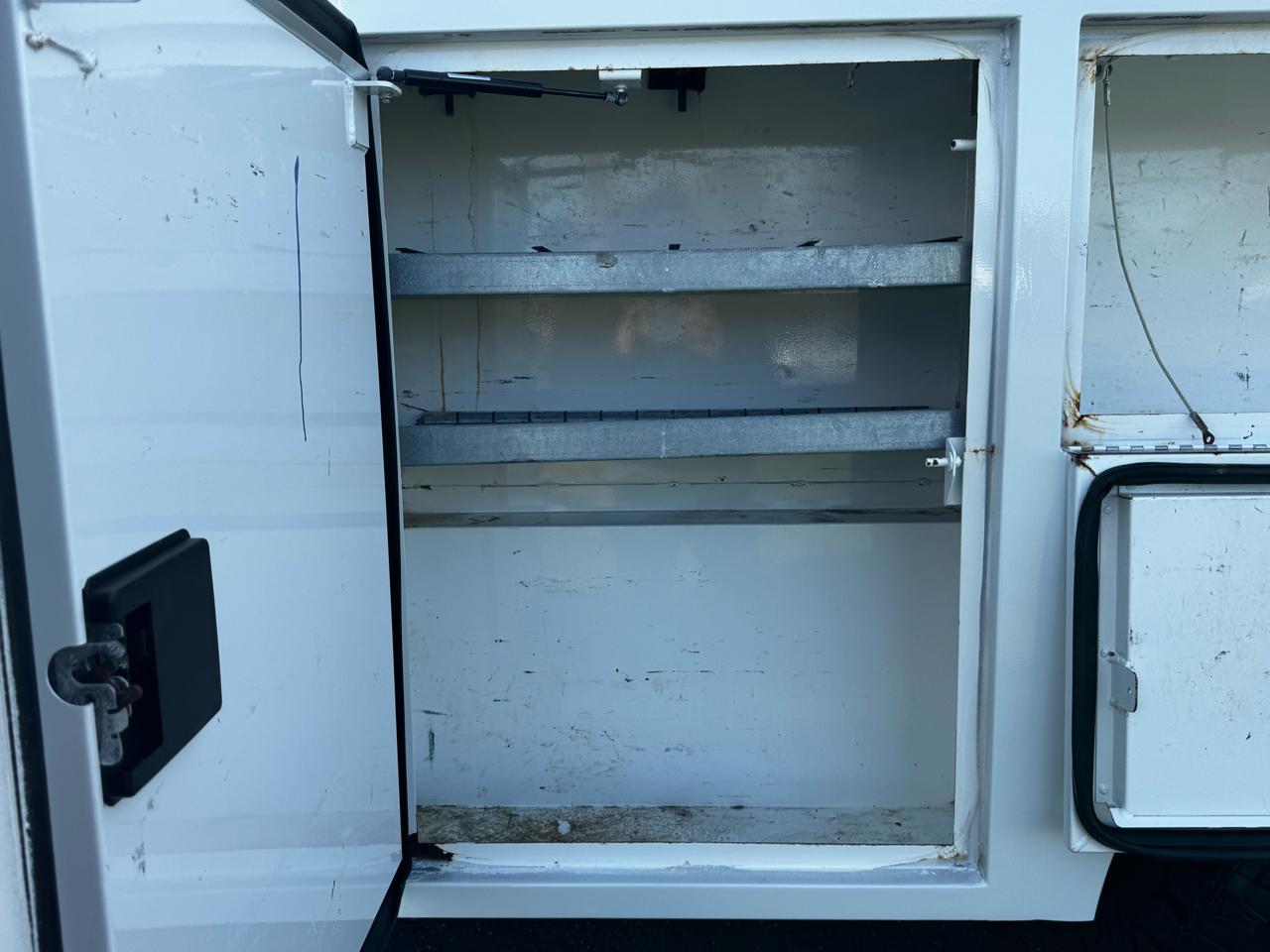 RAM 3500 Tradesman 4x2 Crew Cab 8' Box 2018