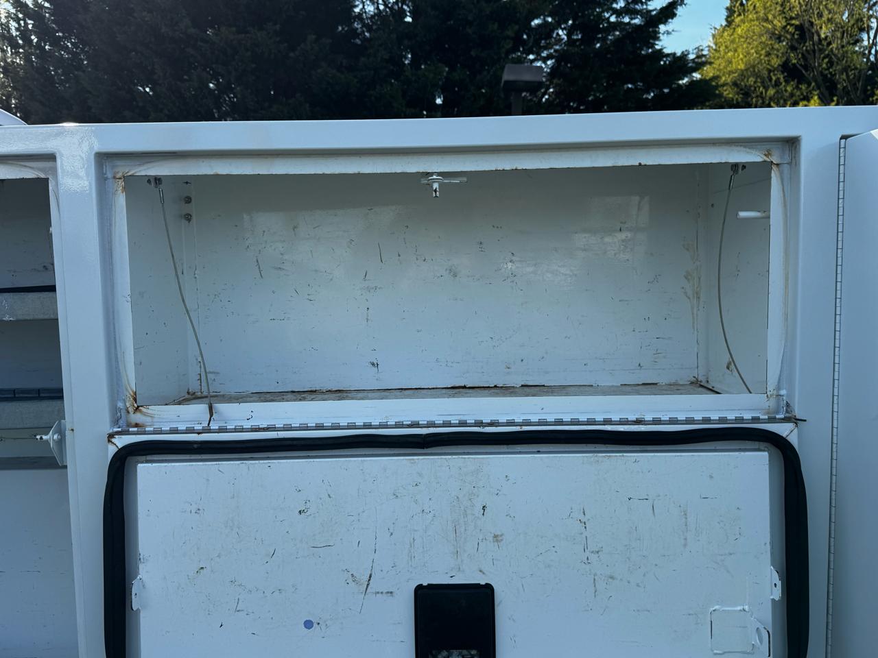 RAM 3500 Tradesman 4x2 Crew Cab 8' Box 2018