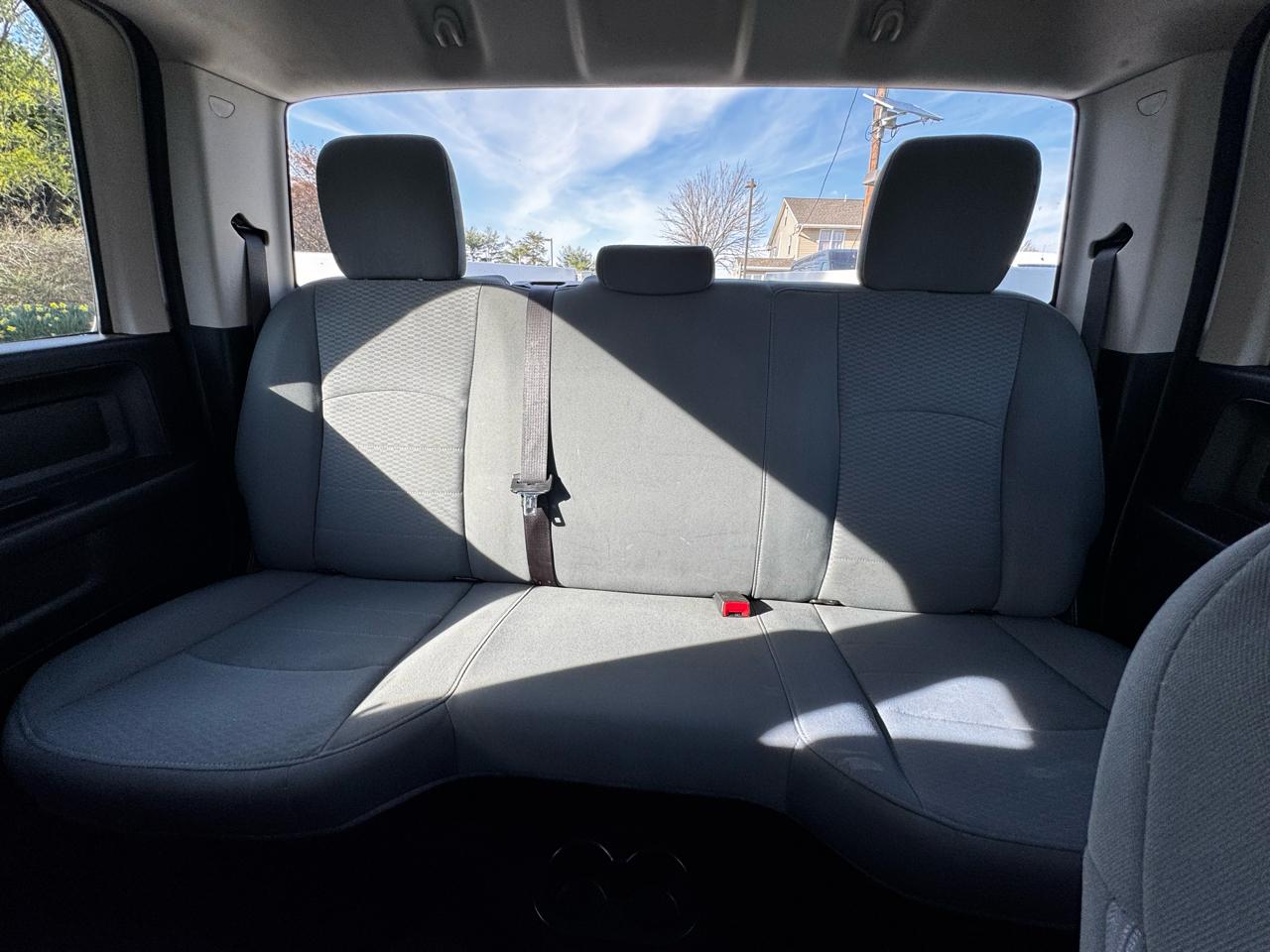 RAM 3500 Tradesman 4x2 Crew Cab 8' Box 2018