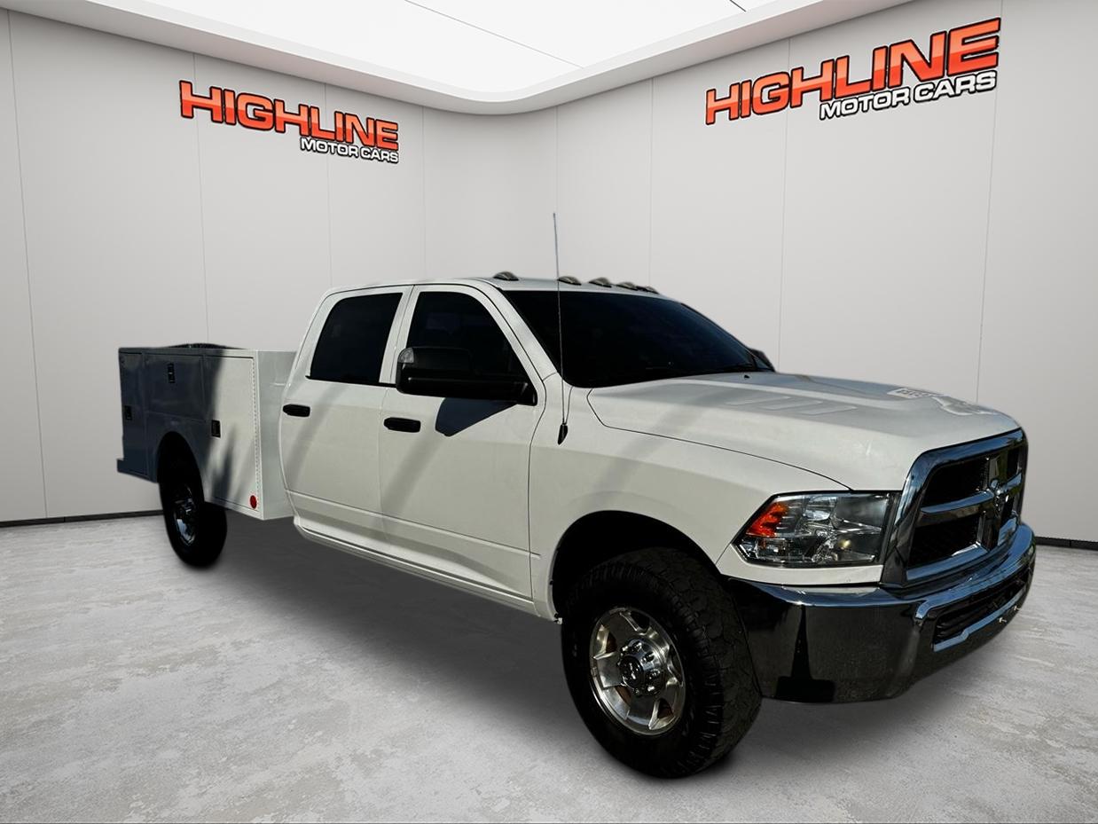 RAM 3500 Tradesman 4x2 Crew Cab 8' Box 2018