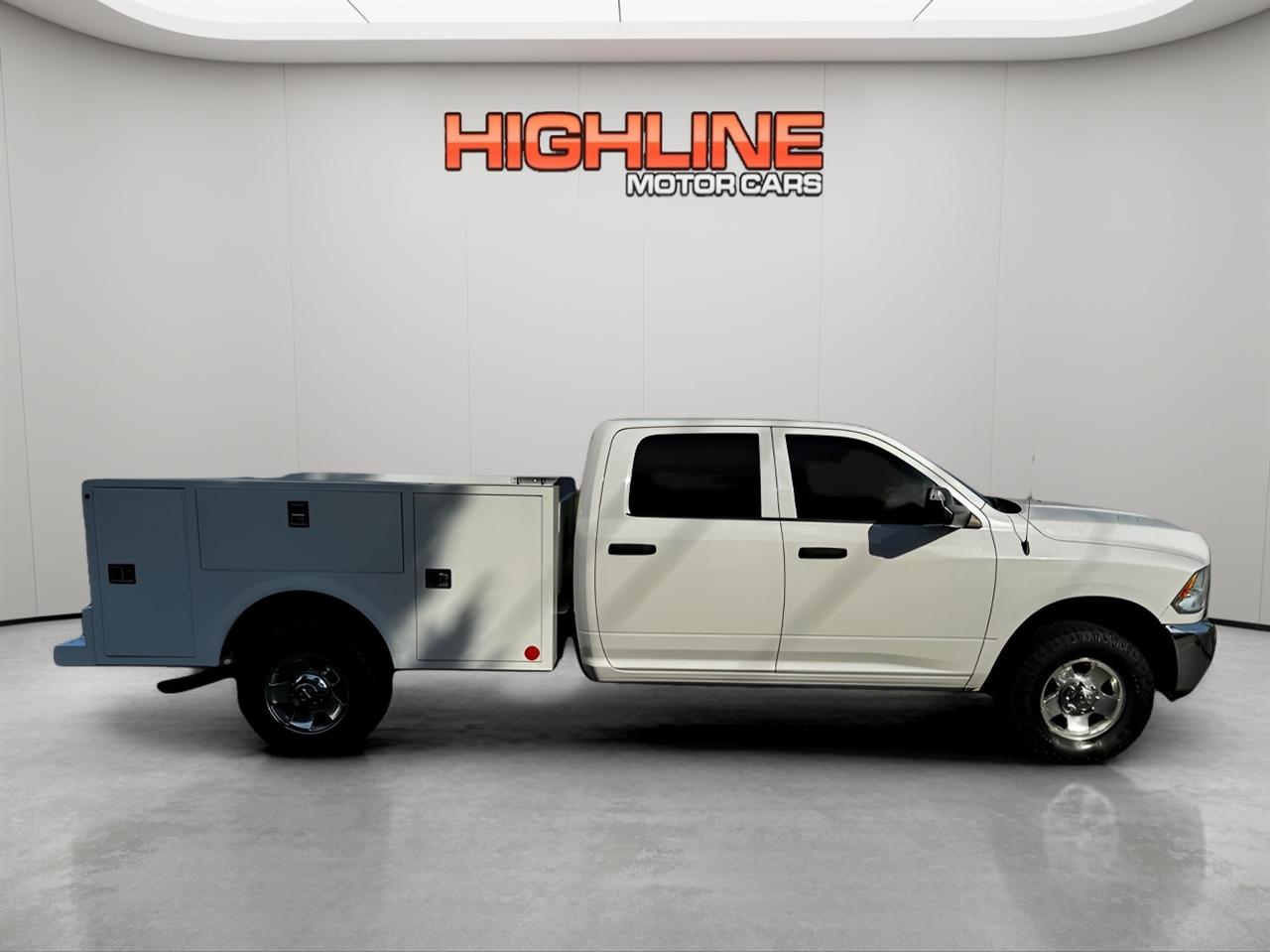 RAM 3500 Tradesman 4x2 Crew Cab 8' Box 2018