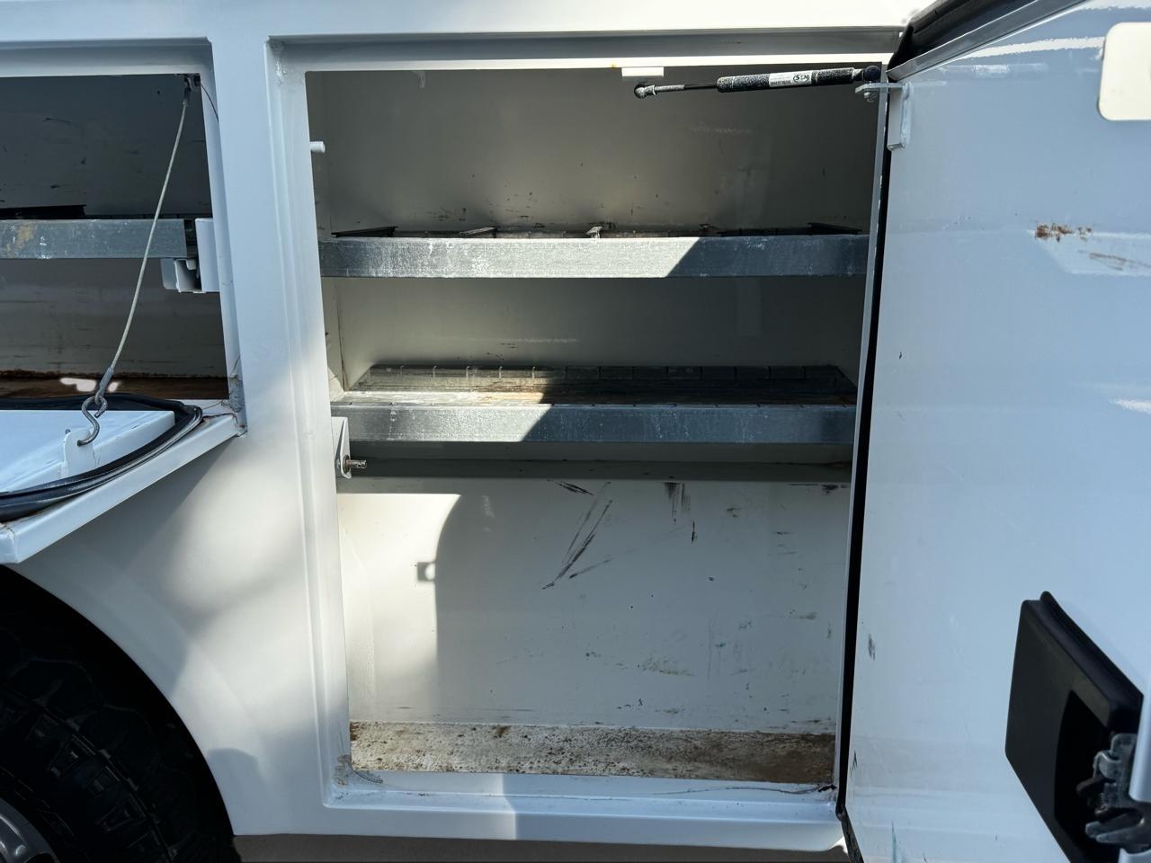 RAM 3500 Tradesman 4x2 Crew Cab 8' Box 2018