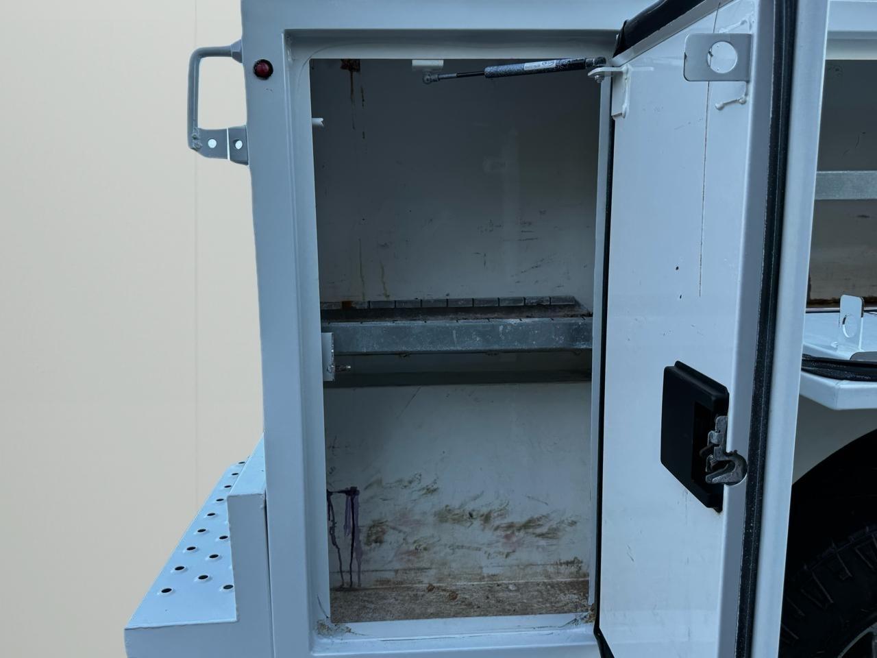 RAM 3500 Tradesman 4x2 Crew Cab 8' Box 2018