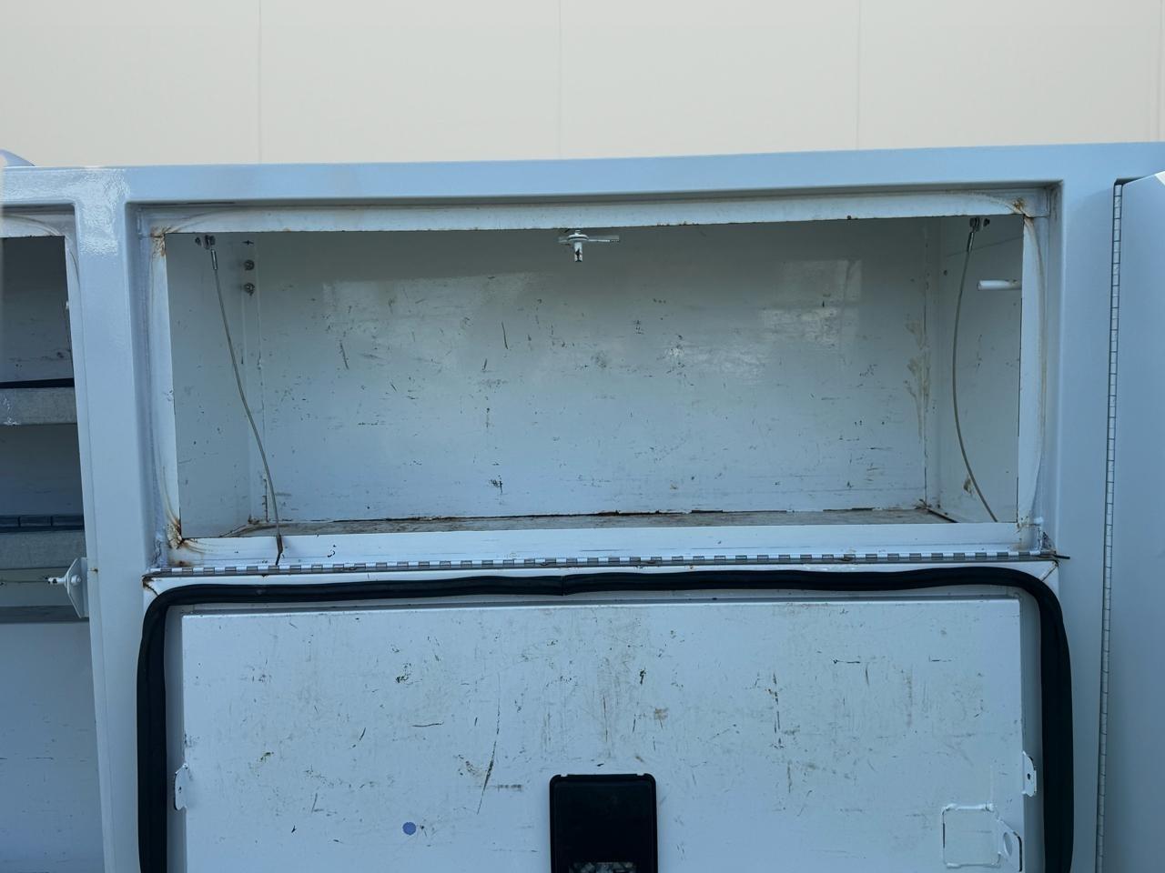 RAM 3500 Tradesman 4x2 Crew Cab 8' Box 2018