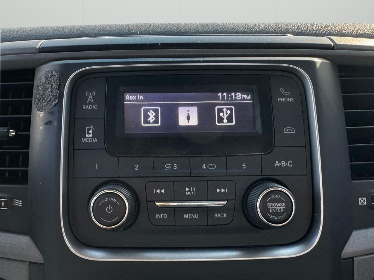 RAM 3500 Tradesman 4x2 Crew Cab 8' Box 2018