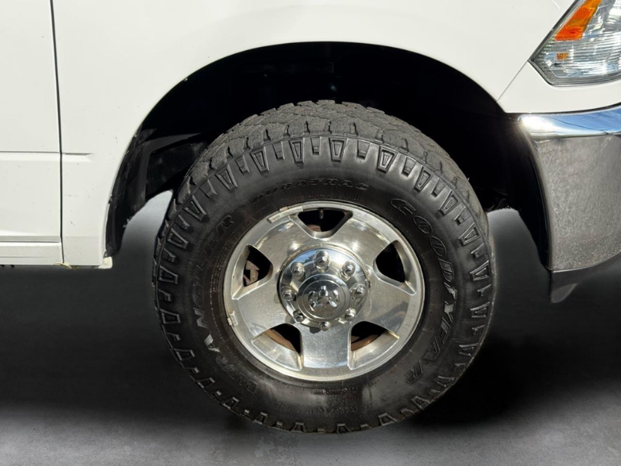 RAM 3500 Tradesman 4x2 Crew Cab 8' Box 2018