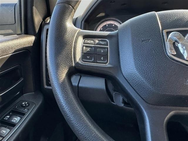 RAM 3500 Tradesman 4x2 Crew Cab 8' Box 2018