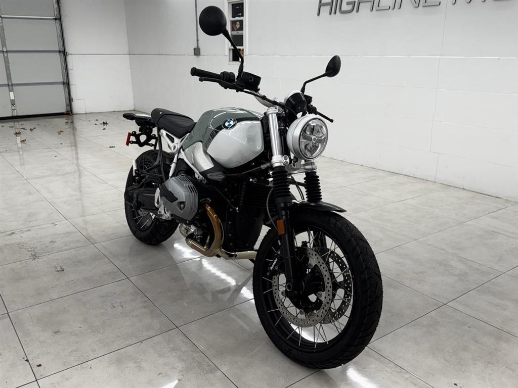 BMW R nine T  2023