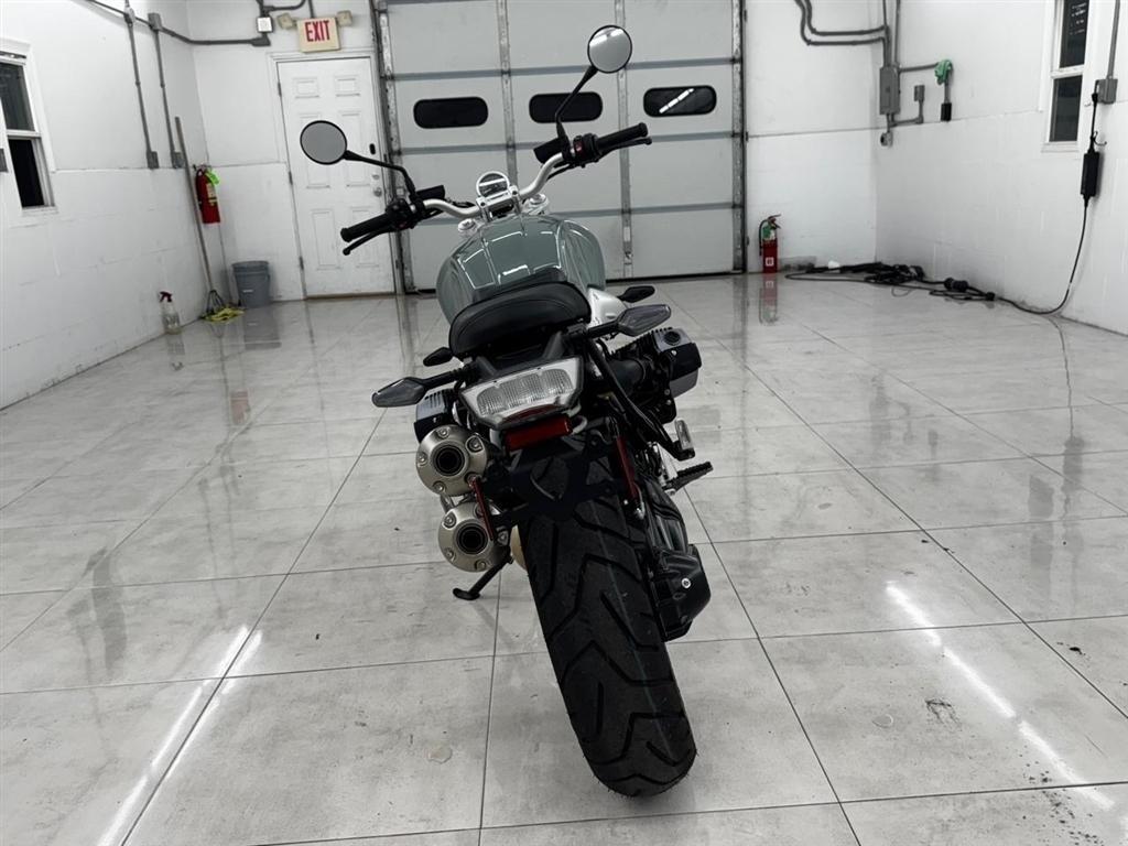 BMW R nine T  2023