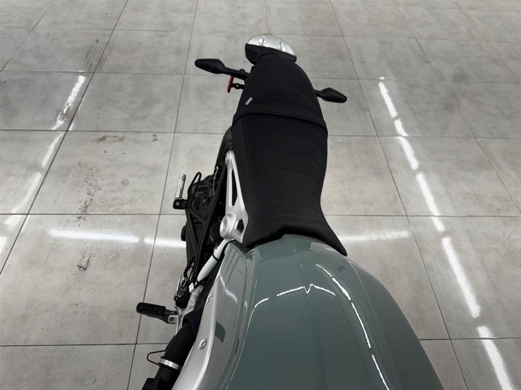 BMW R nine T  2023