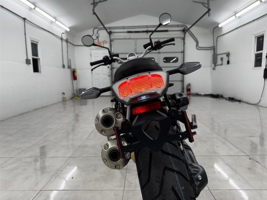 BMW R nine T  2023
