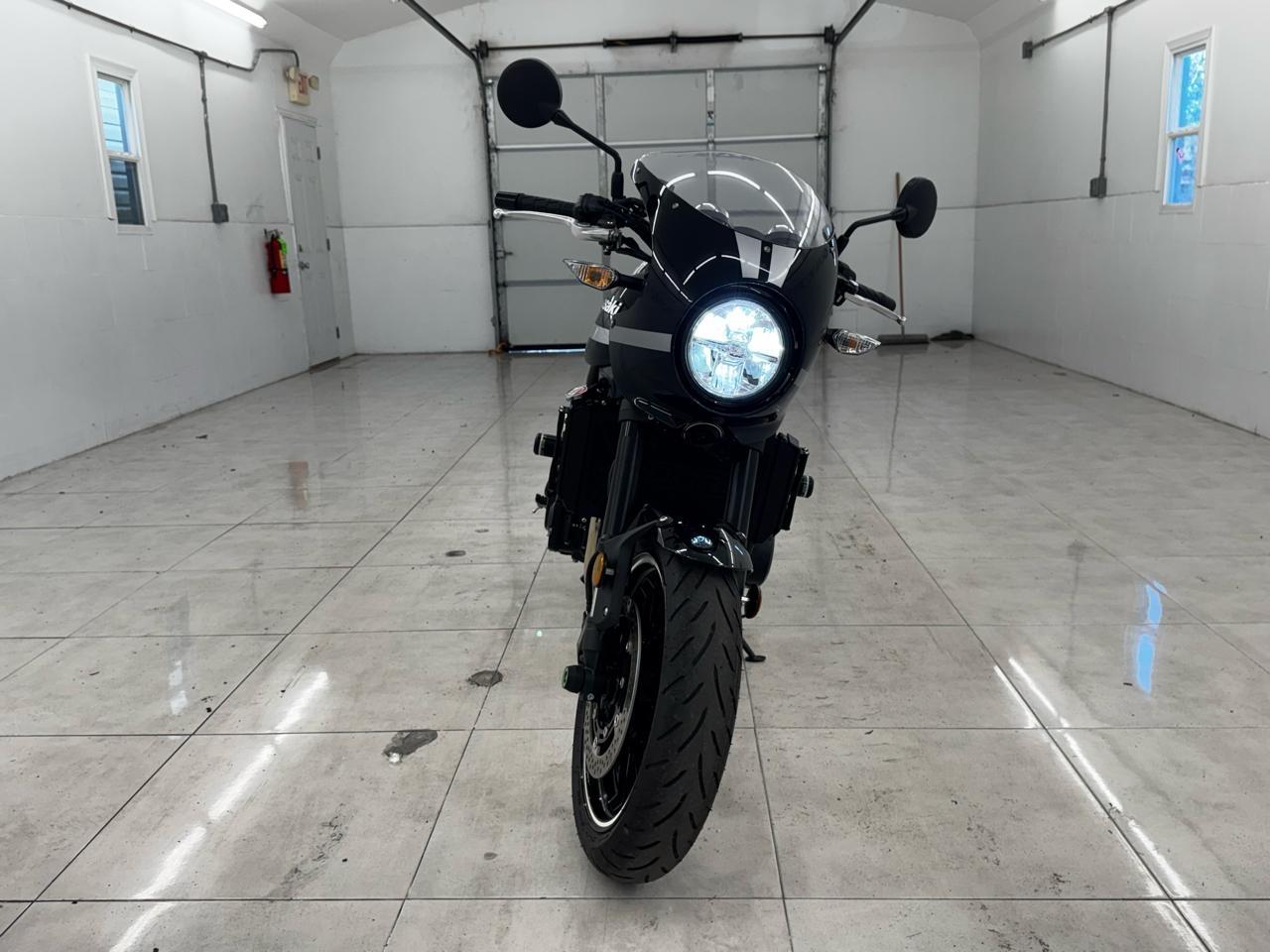 Kawasaki Z900RS CAFÉ  2022