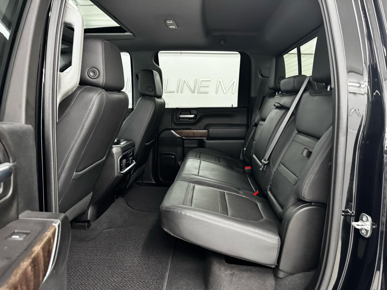 GMC Sierra 3500HD 4WD Crew Cab 159" Denali 2021