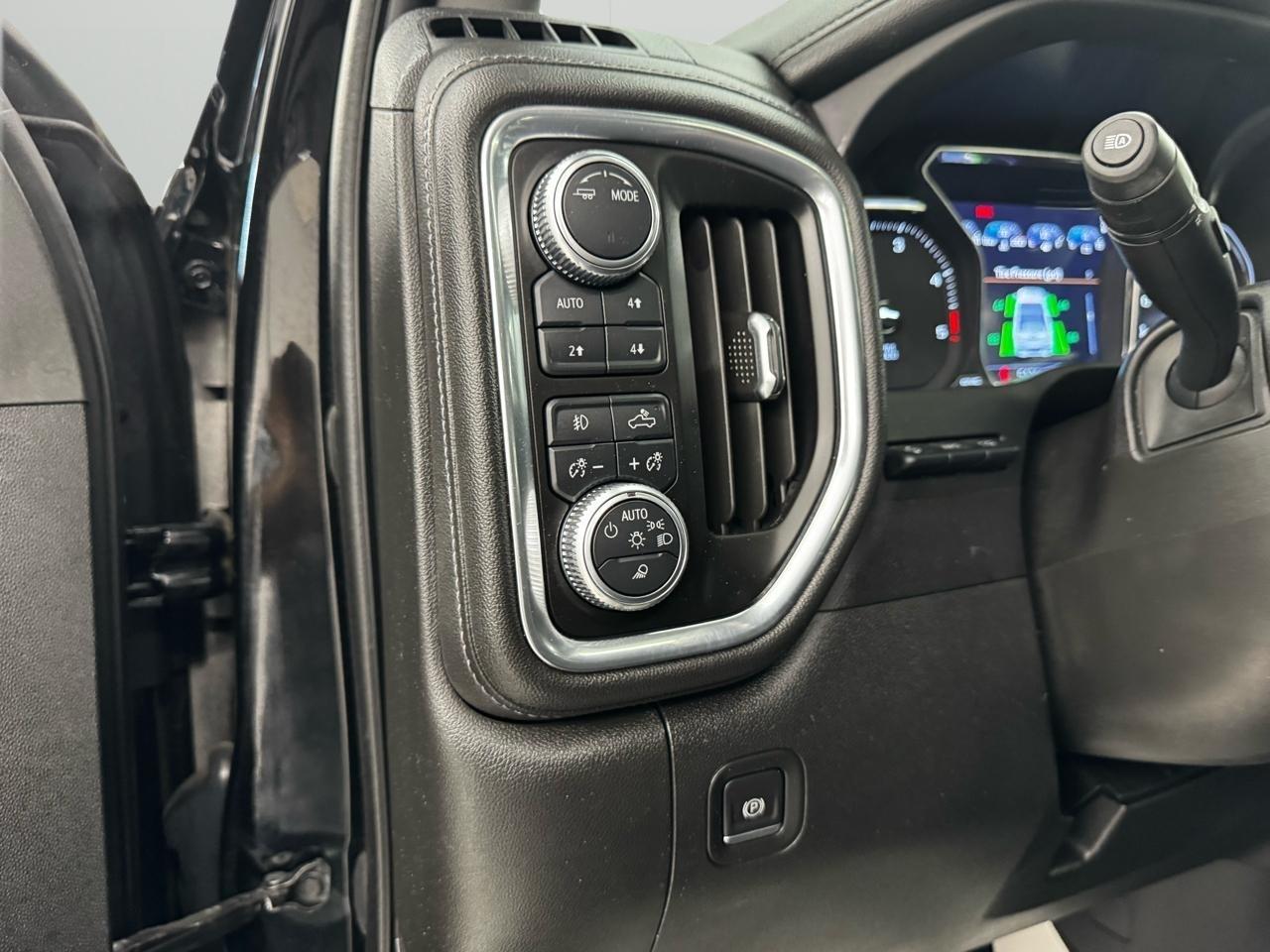 GMC Sierra 3500HD 4WD Crew Cab 159" Denali 2021