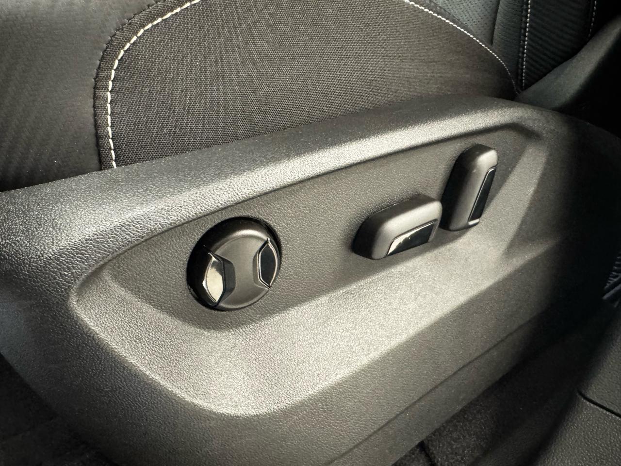 Volkswagen Atlas Cross Sport 2.0T SE w/Technology 4MOTION 2024