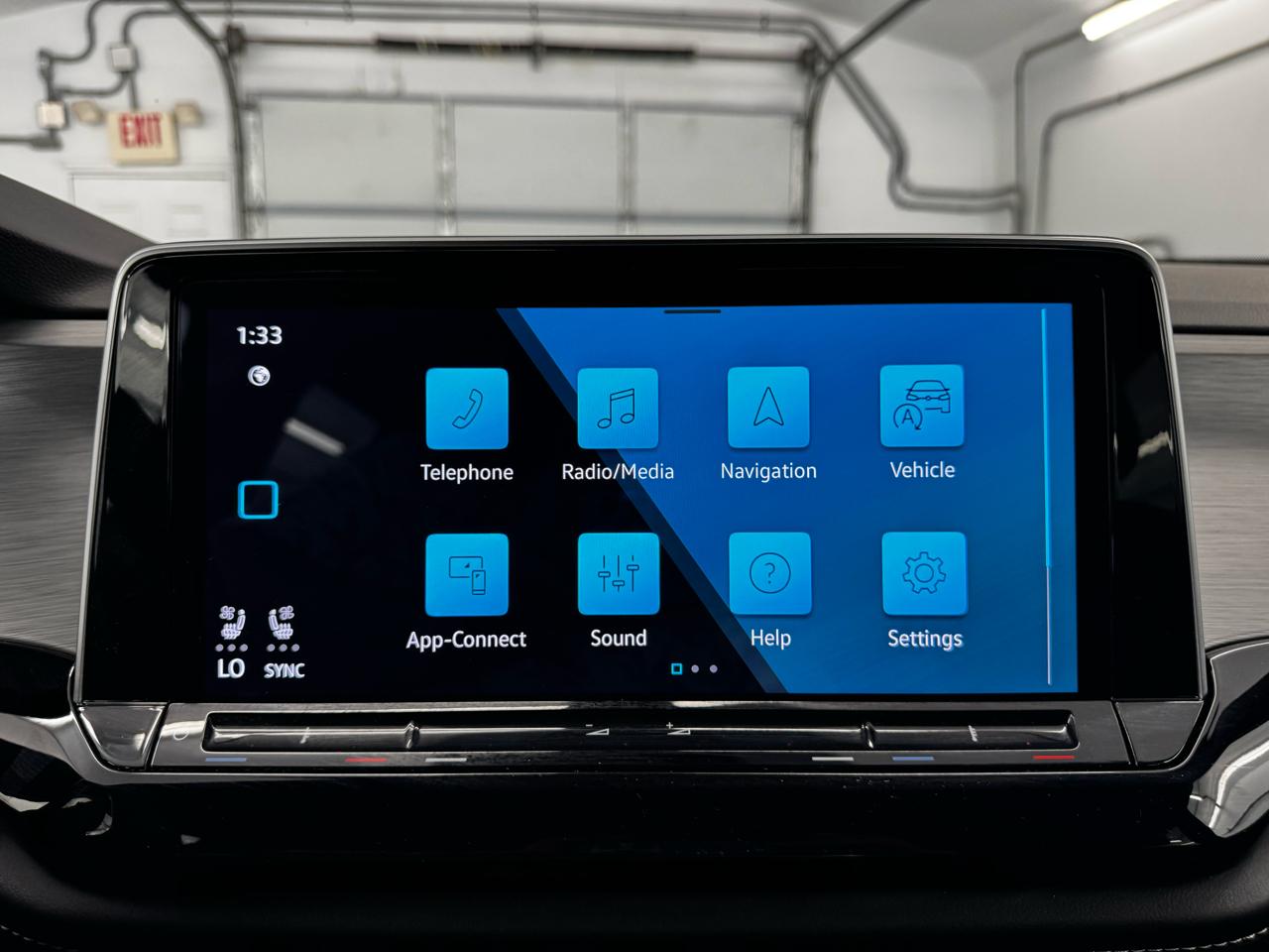 Volkswagen Atlas Cross Sport 2.0T SE w/Technology 4MOTION 2024