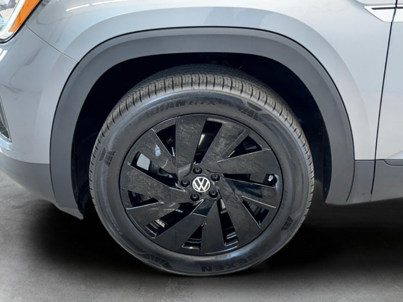 Volkswagen Atlas Cross Sport 2.0T SE w/Technology 4MOTION 2024